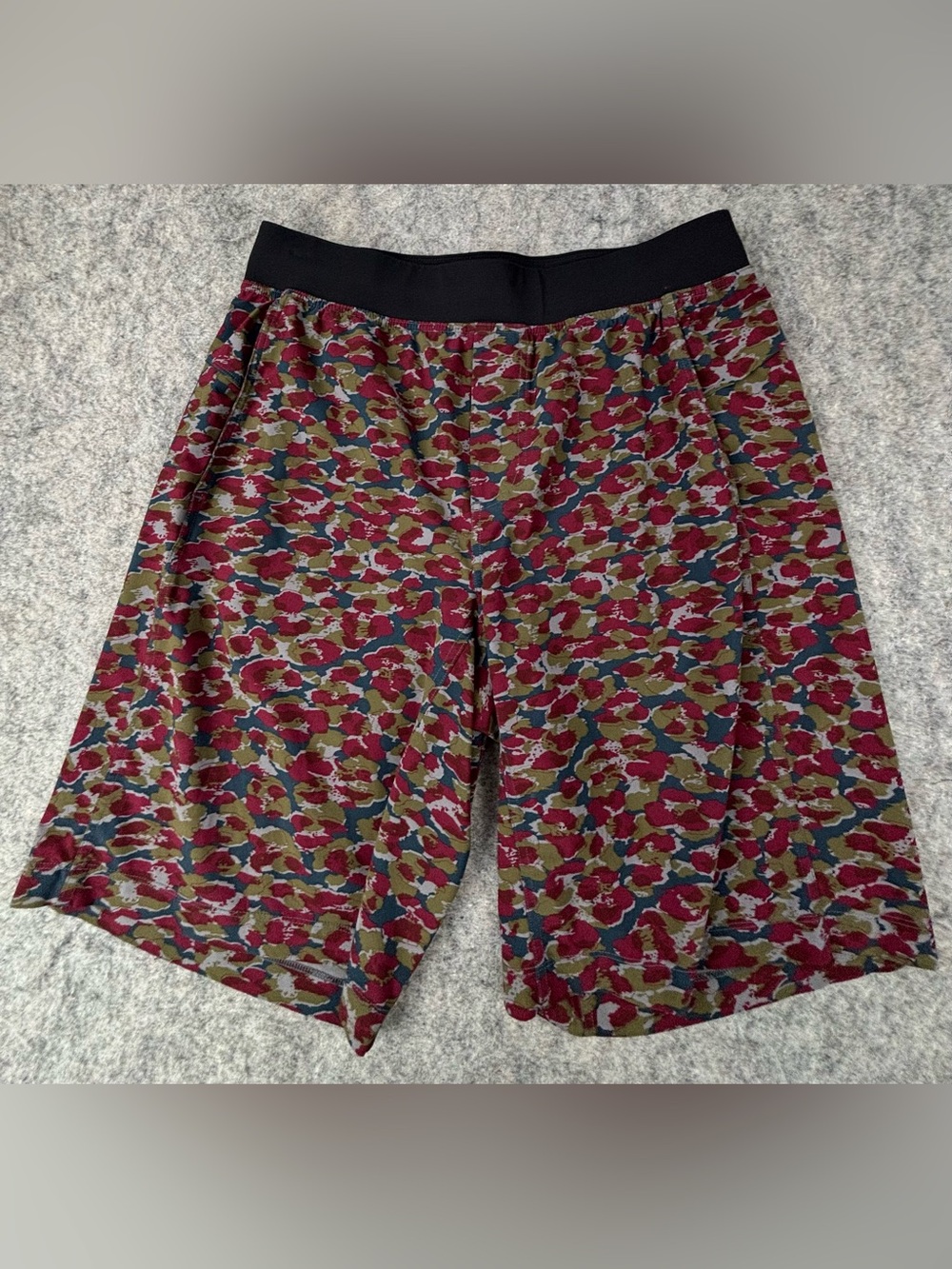 Lululemon | The Assert Shorts | Urban Leopard | Inseam 11” | Men’s Size L